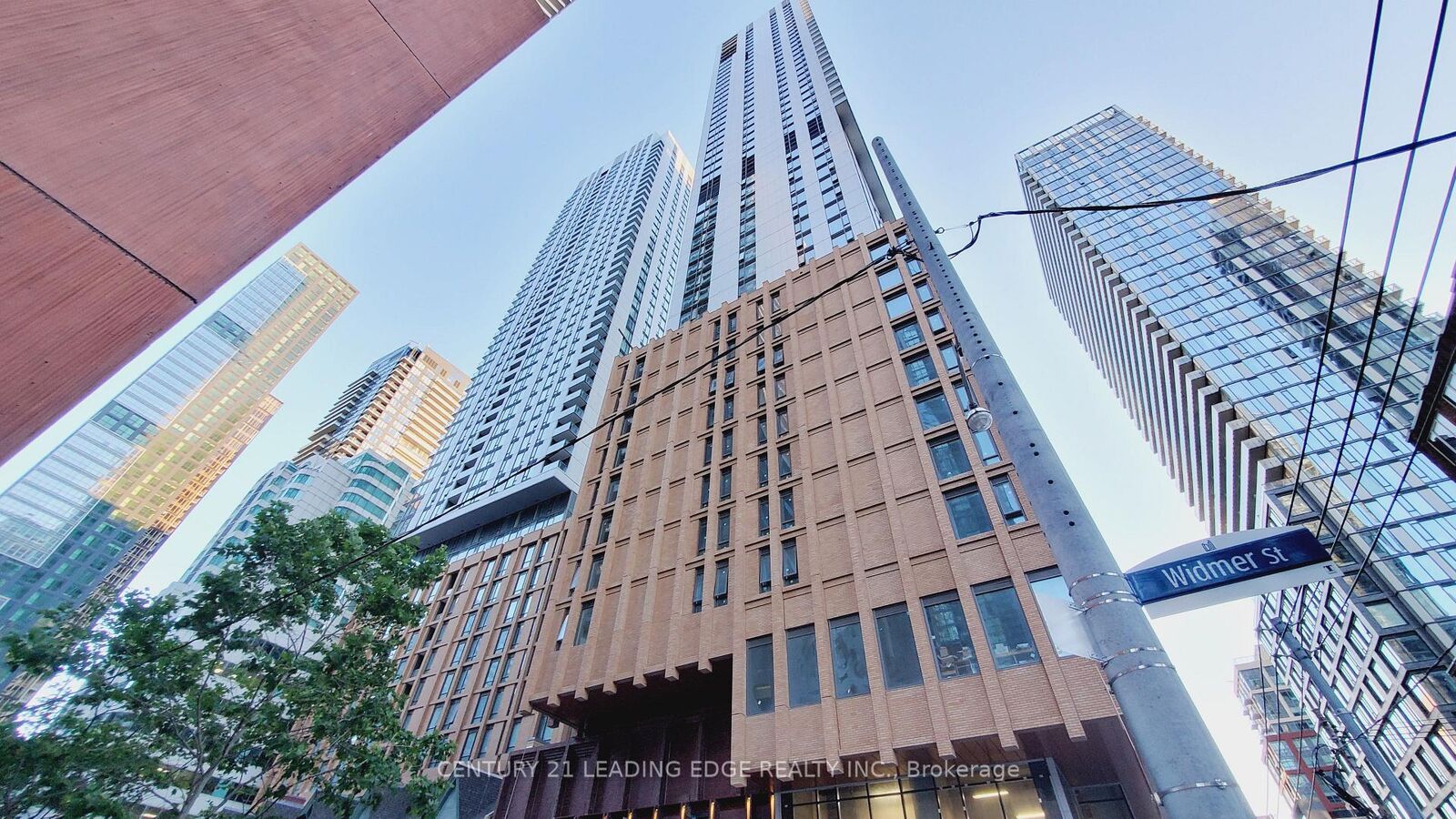 Property Photo:  8 Widmer Street 706  ON M5V 0W6 