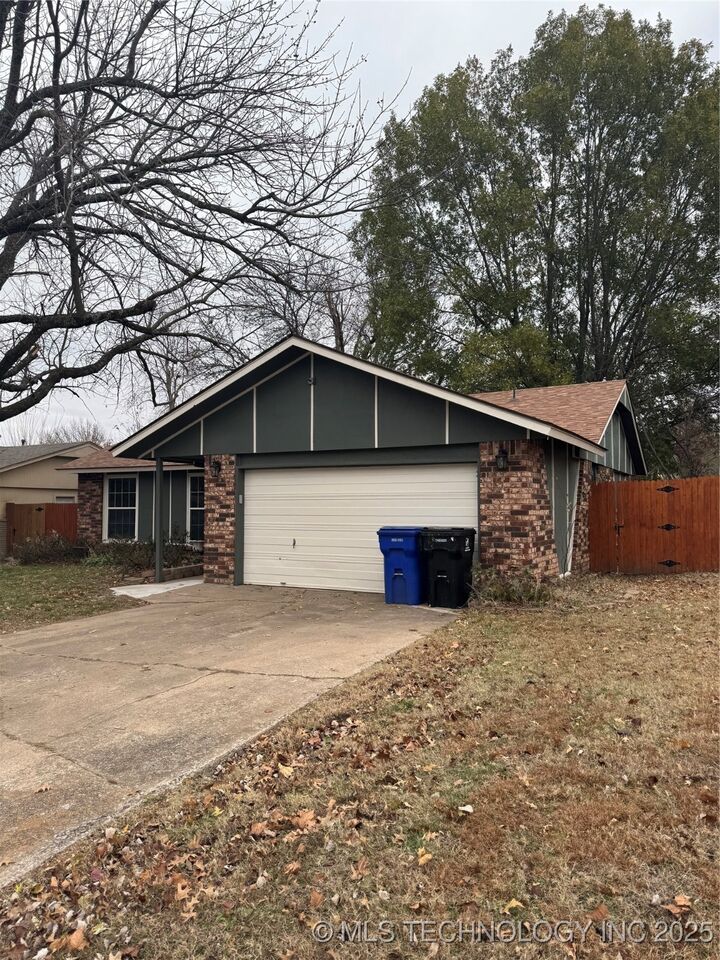 Property Photo: 151 W Kent Street OK 74012
