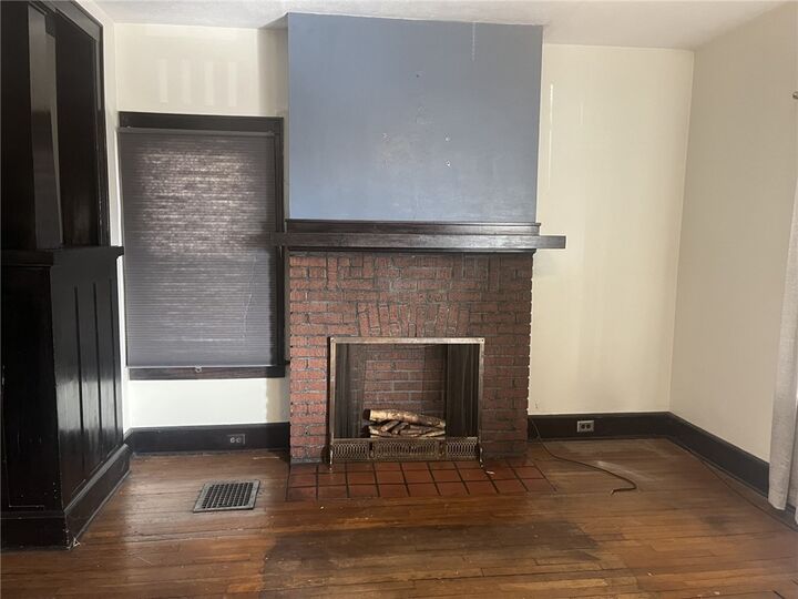 Property Photo:  206 Shiloh Ave  PA 15202 