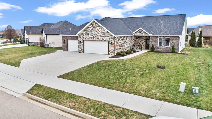 Property Photo: 1050 Rosenthal Drive OH 45373