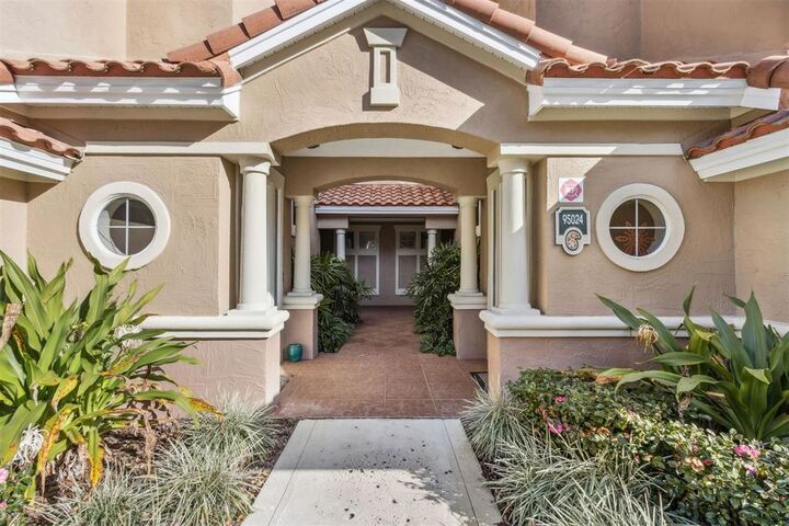 Property Photo:  95024 Barclay Place  FL 32034 