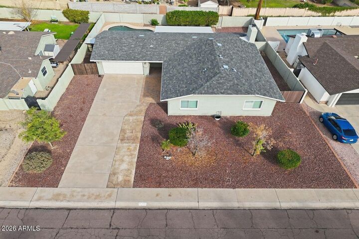 Property Photo: 2934 E Shangri La Road AZ 85028