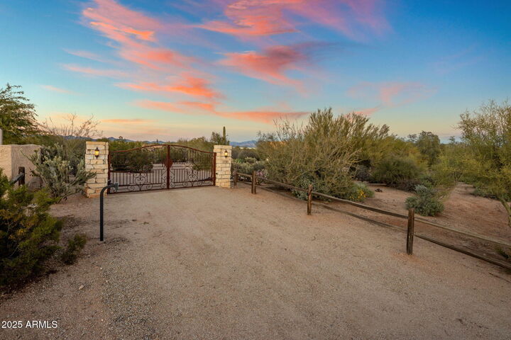 Property Photo: 27311 N 152nd Place AZ 85262