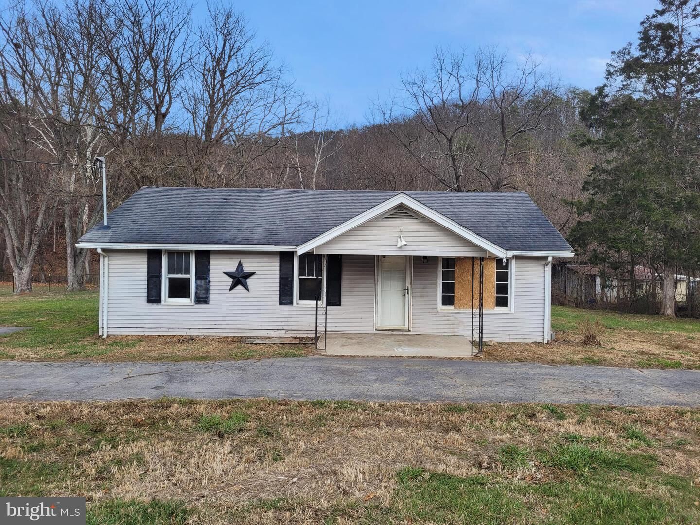 Property Photo:  5531 Rig Road  WV 26836 