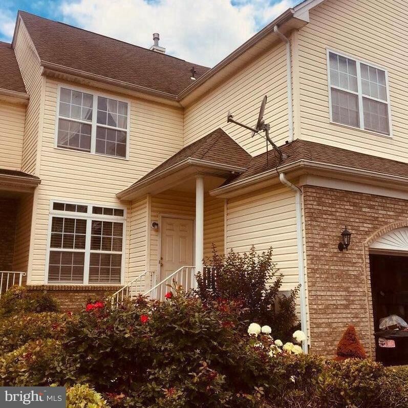 Property Photo:  7 Shelley Circle  NJ 08520 