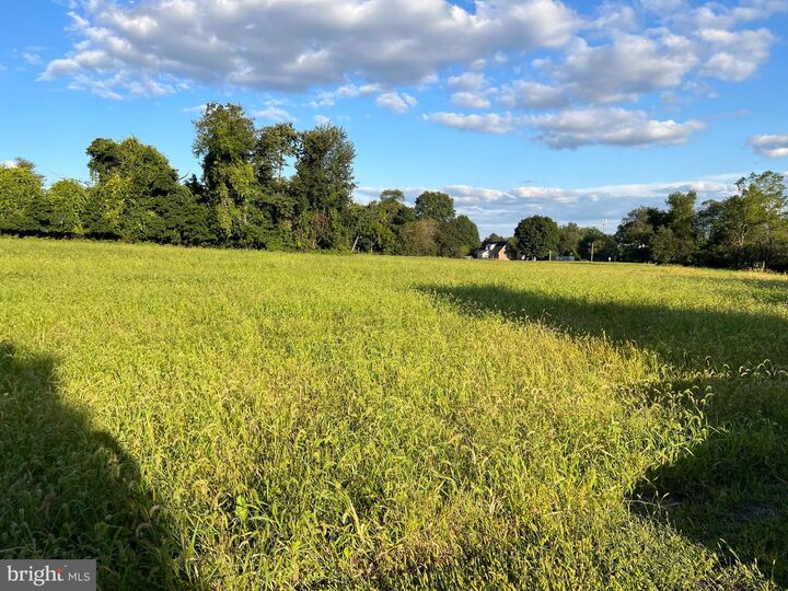 Property Photo:  305 Machamer Road  PA 19518 