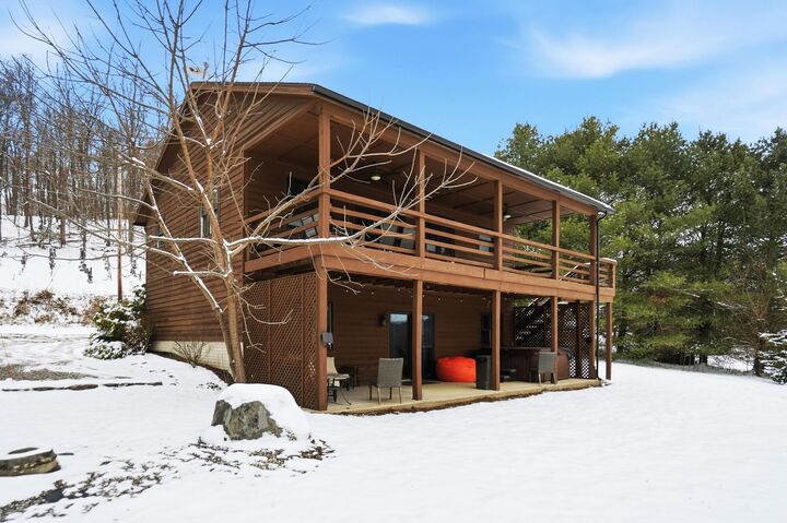 Property Photo:  6321 Rk Miller Road  OH 43138 