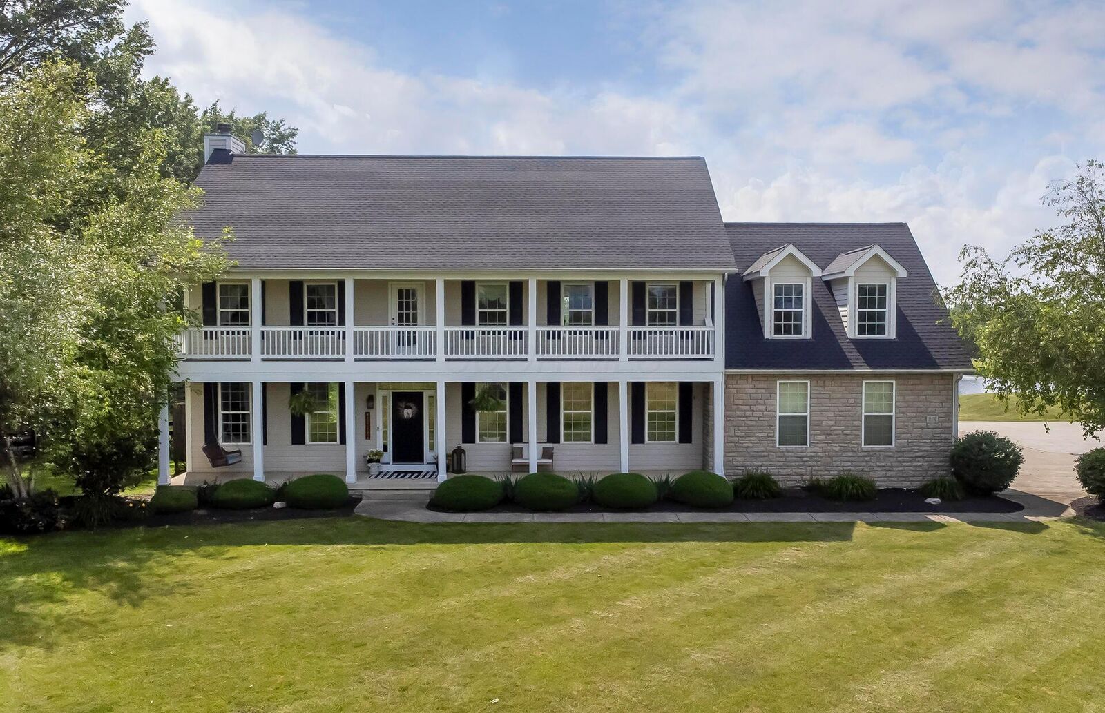 Property Photo:  1176 Dale Ford Road  OH 43015 