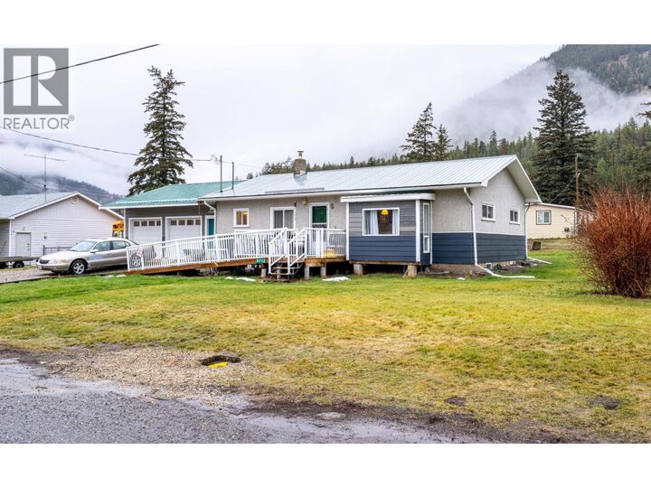 Property Photo:  5714 Ponderosa Road  BC V0E 1W0 