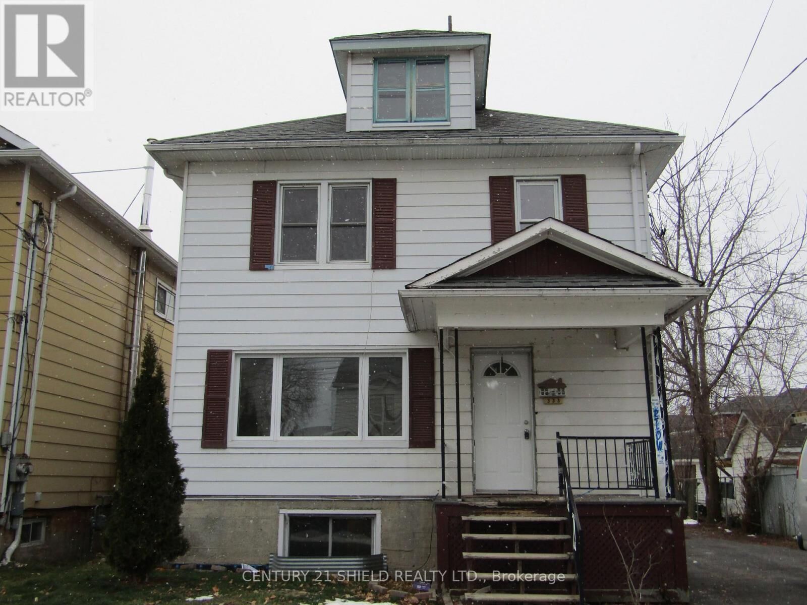 Property Photo:  333 Munro Avenue  ON K6J 4L4 