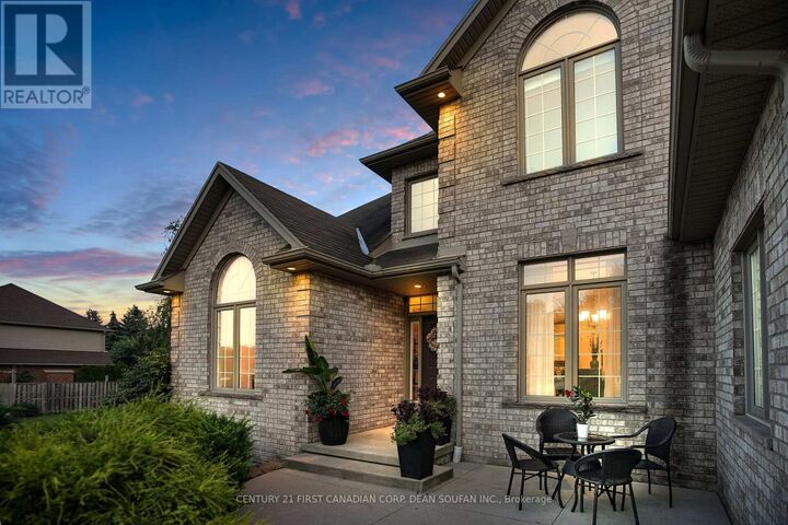 Property Photo:  926 Cranbrook Road  ON N6K 4X8 