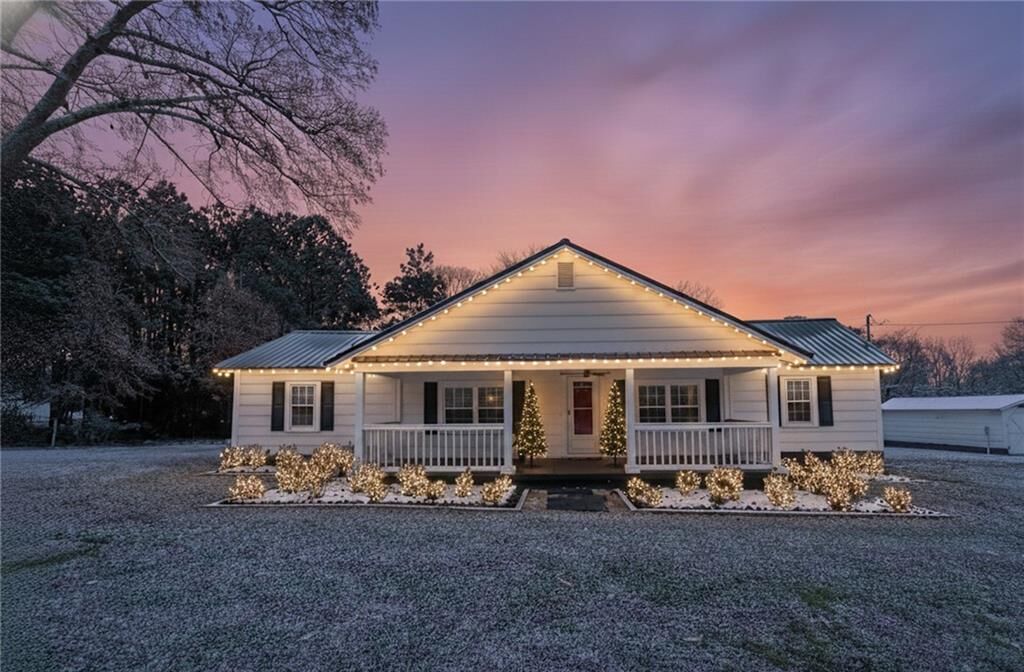 Property Photo:  2802 Stanton Road SE  GA 30094 