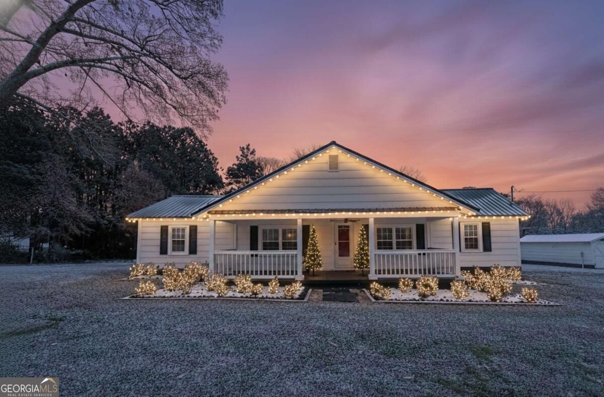 Property Photo:  2802 Stanton Road SE  GA 30094 