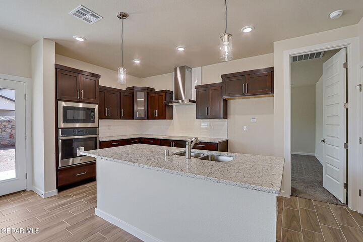 Property Photo:  5744 Adamsville Avenue  TX 79934 