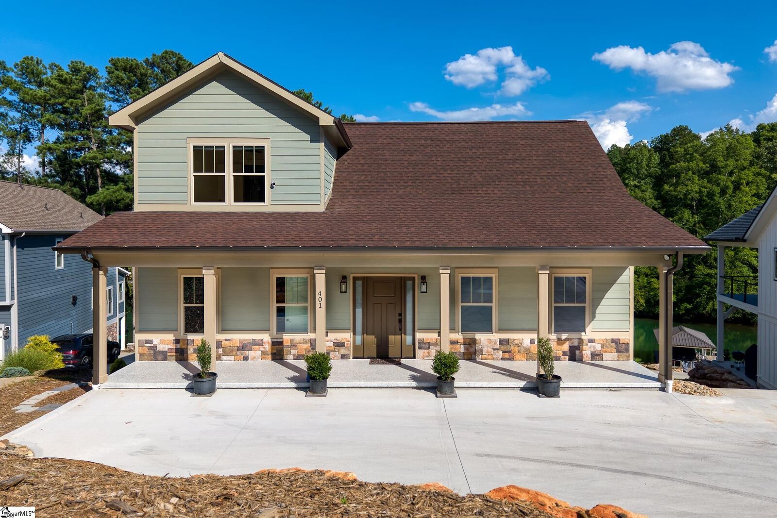 Property Photo:  401 Long View Ridge Lane  SC 29672 