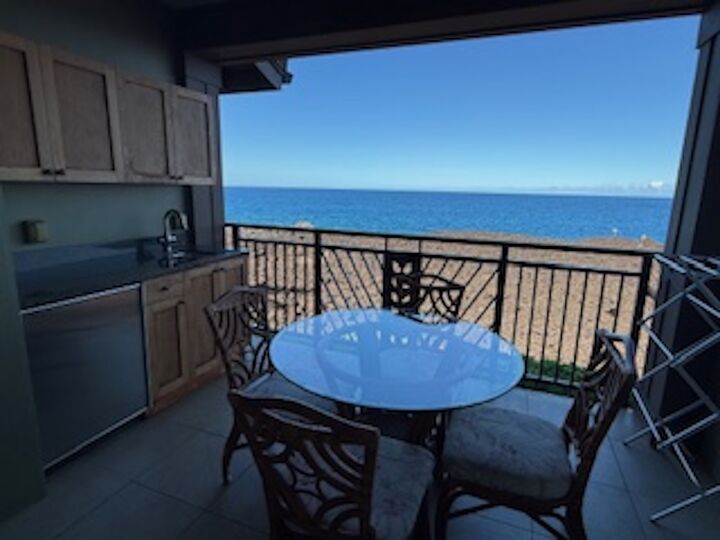 Property Photo: 69-1033 Nawahine Pl 14F HI 96738