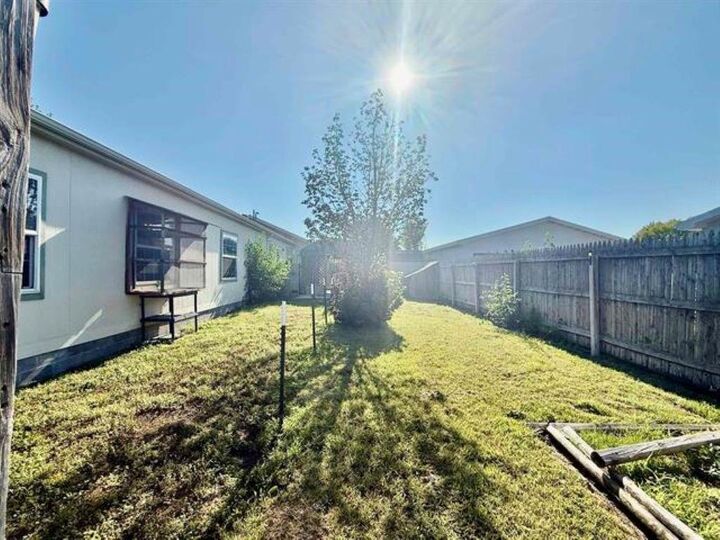 Property Photo:  2901 Goldenrod Crt  NE 69101 