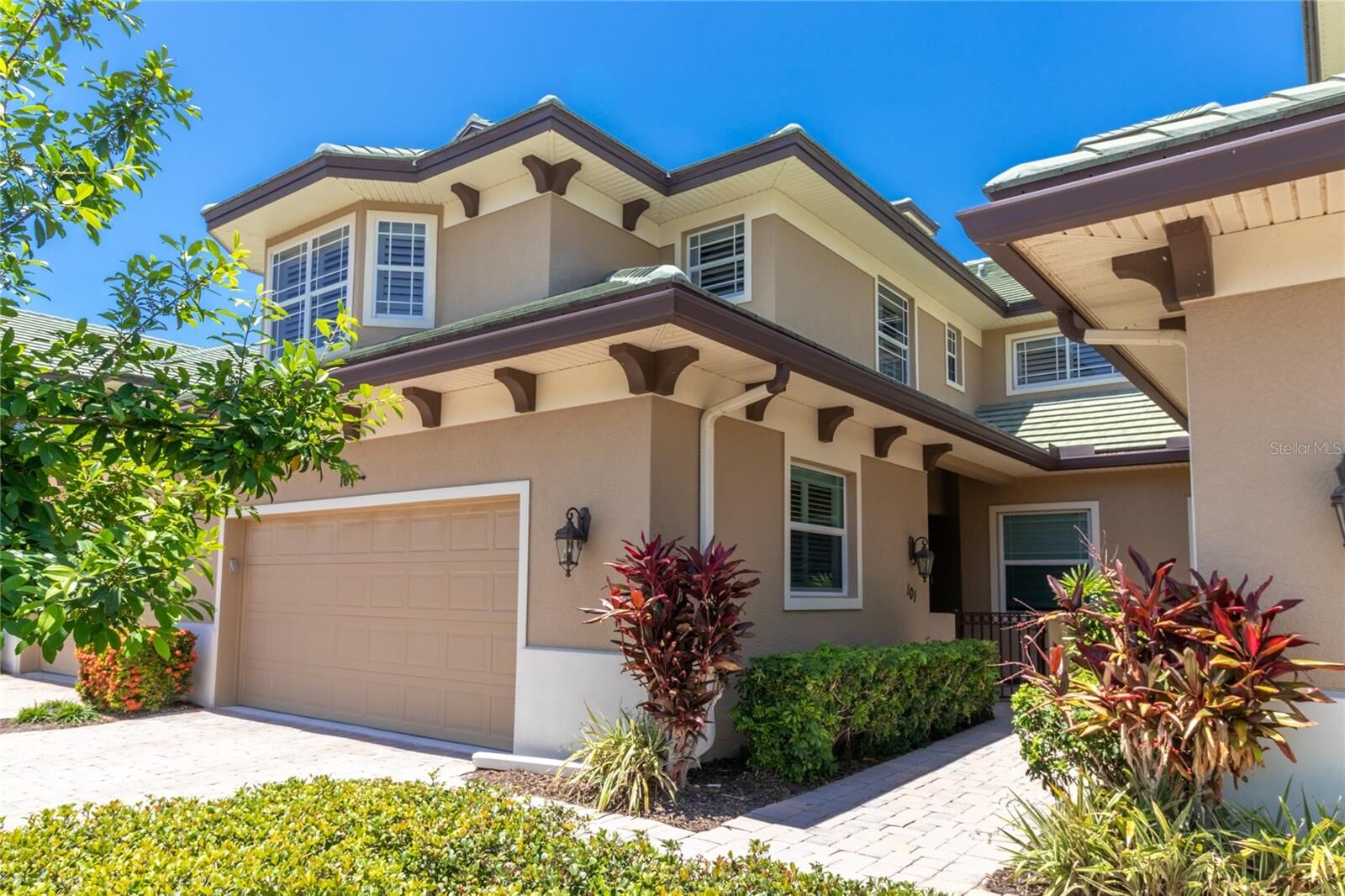 Property Photo:  6427 Moorings Point Circle 101  FL 34202 