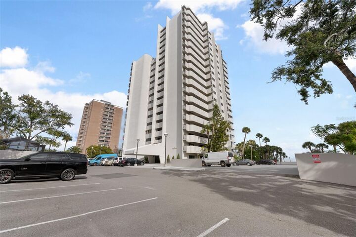 Property Photo:  4141 Bayshore Boulevard 204  FL 33611 