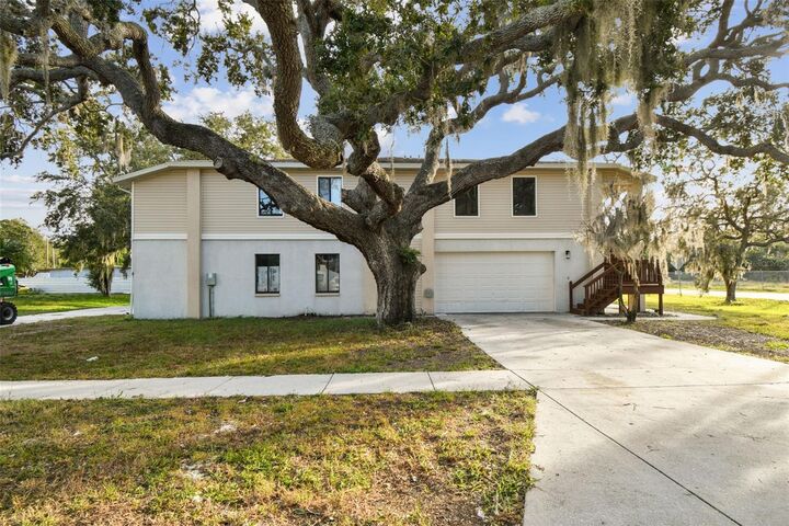 Property Photo:  1734 Rumar Lane  FL 34691 