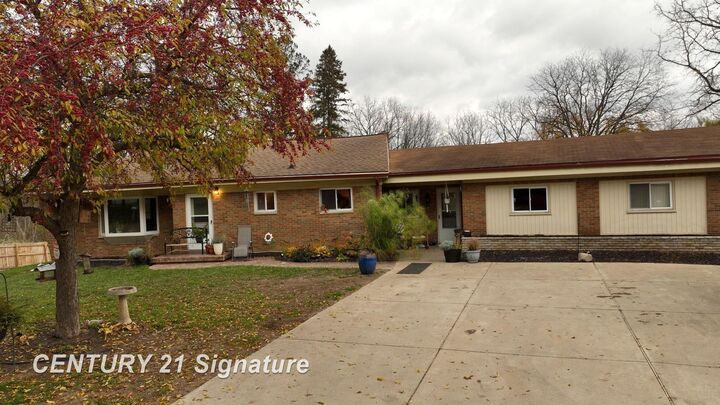 Property Photo:  3435 Swartz Street  MI 48507-1111 