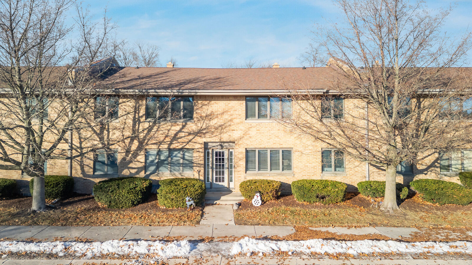 Property Photo:  304 Center Ave 1  WI 53081 