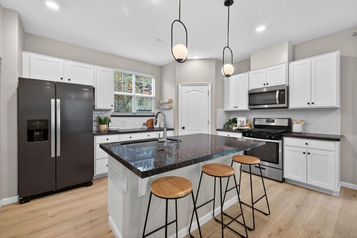 Property Photo:  3225 Sunny Gate Lane  CA 95630 