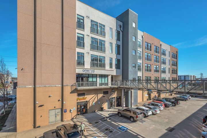 Property Photo: 2407 8th Ave S 314 TN 37204