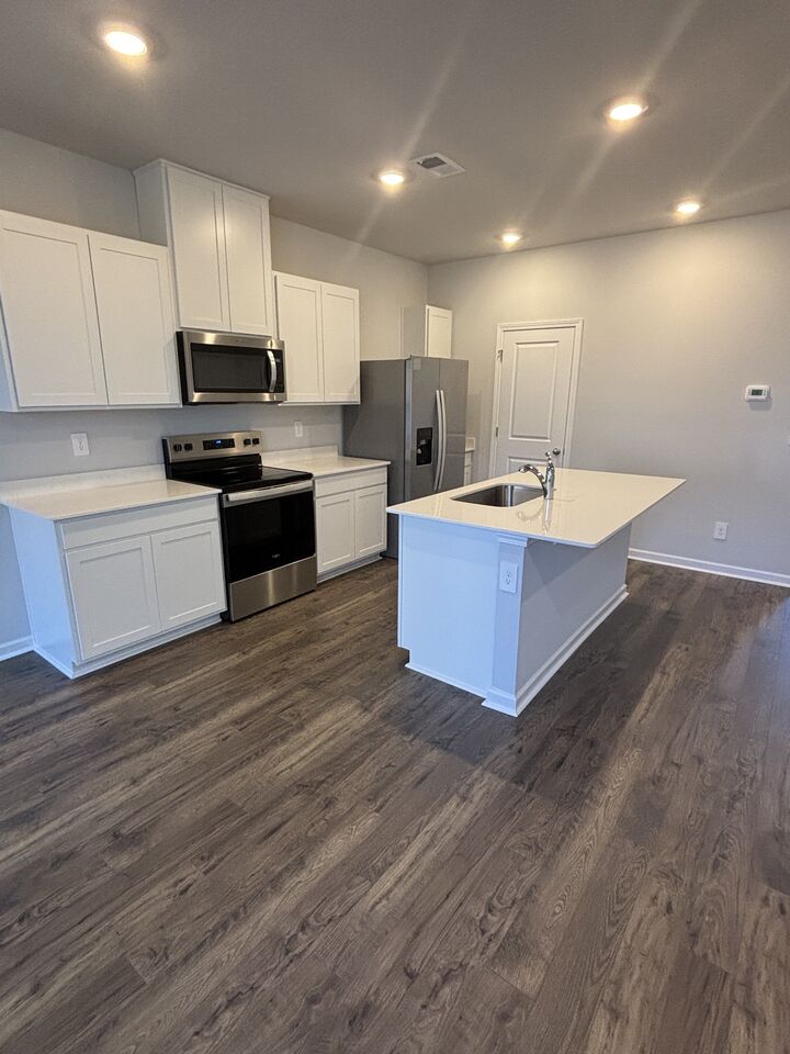 Property Photo:  4253 Feetham Dr  TN 37129 