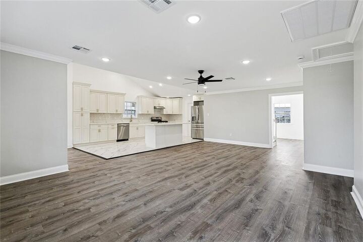 Property Photo:  110 Alexander Place  LA 70032 