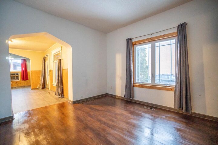 Property Photo:  8 Dayton Avenue SE  MN 56482 