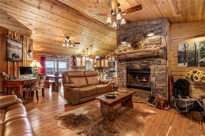 Property Photo:  157 County Road 210  AR 72632 