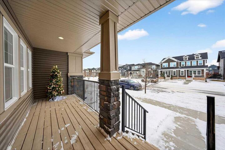 Property Photo:  117 Evanston Hill NW  AB T3P 1J7 