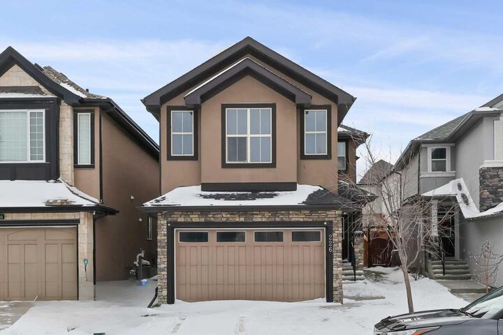 Property Photo:  226 Sage Meadows Circle NW  AB T3P 0G1 