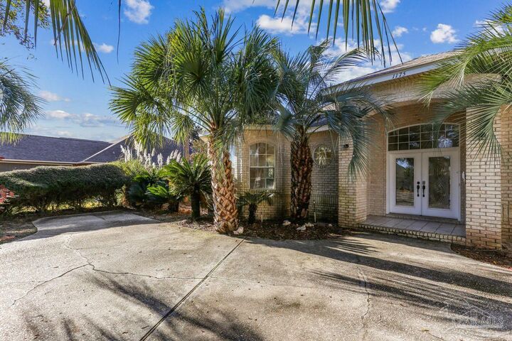 Property Photo: 1175 Mary Kate Dr FL 32563