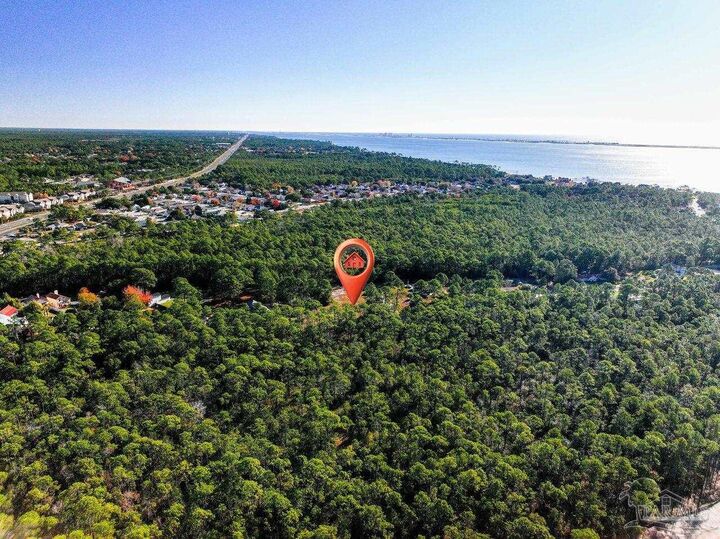 Property Photo:  1810 W Smugglers Cove Dr  FL 32563 