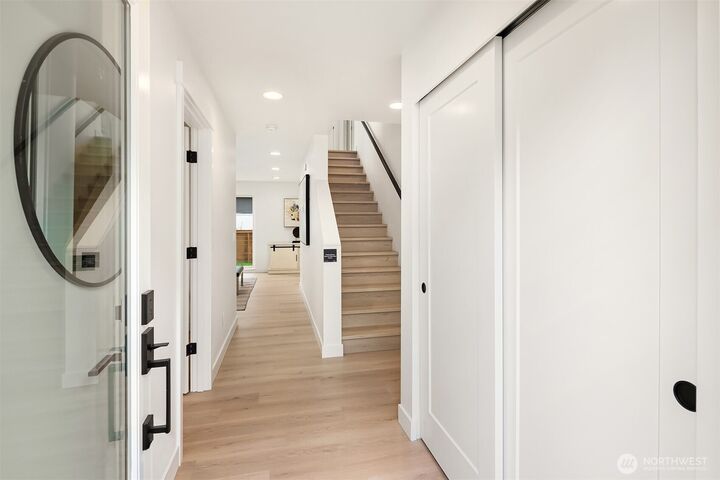 Property Photo:  13548  39th Avenue NE  WA 98125 