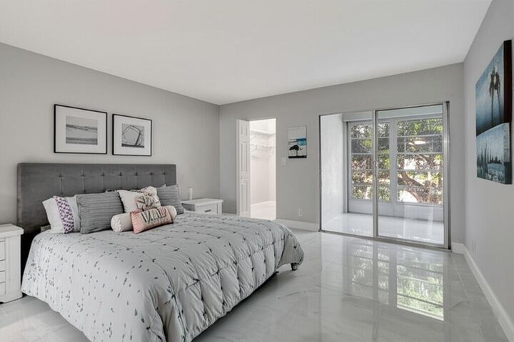 Property Photo:  2202 Lucaya Bend G2  FL 33066 