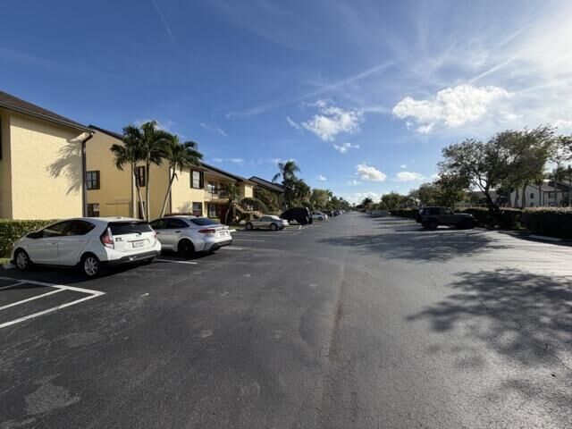 Property Photo:  4692 Lucerne Lakes Boulevard E 106  FL 33467 