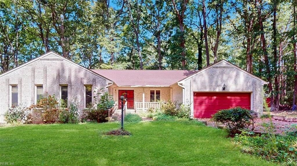 Property Photo:  4859 Rosewell Dr  VA 23061 