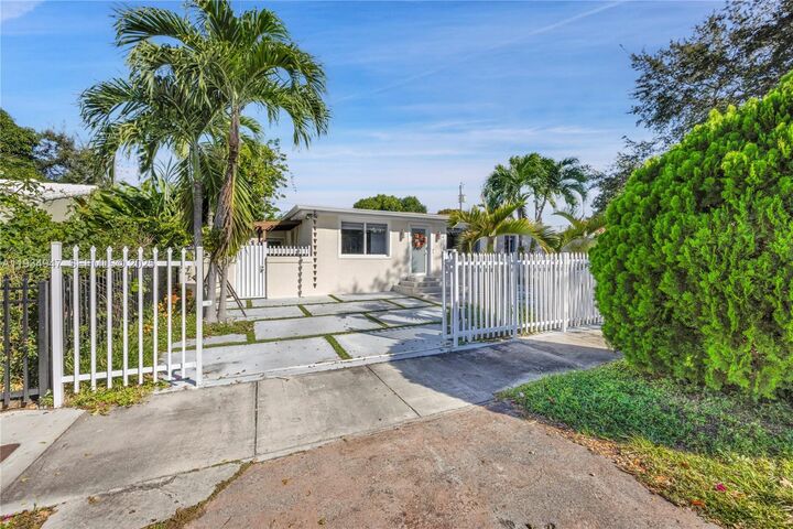 Property Photo:  4055 SW 7th St  FL 33134 