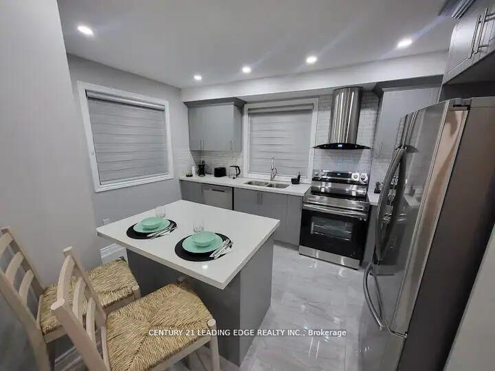 Photo de la propriété:  5595 Wesley Place  ON L2E 3Z4 