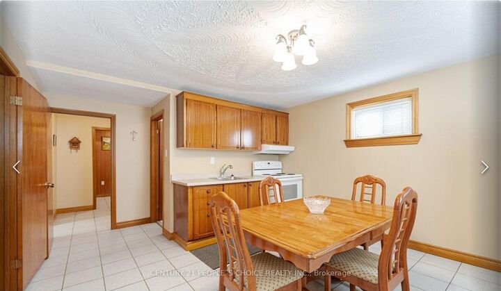 Property Photo:  128 Hullmar Drive Bsmt  ON M3N 2E6 