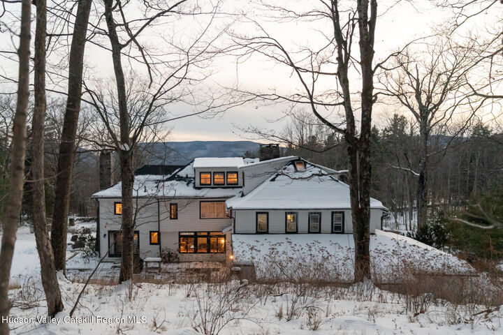 Property Photo:  948 County Route 25  NY 12485 