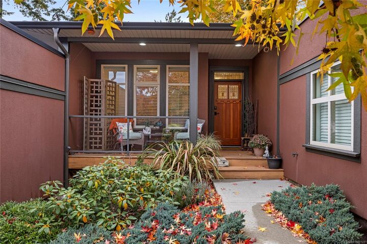 Property Photo:  4921 Coral Way 103  BC V9V 0A3 