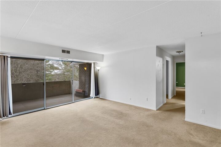 Property Photo:  2401 Charlemagne Cir  PA 15237 