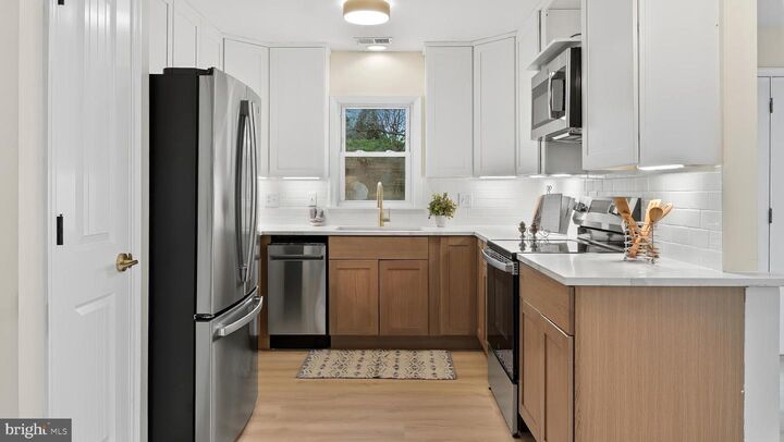 Property Photo:  4937 Aspen Street  MD 20764 