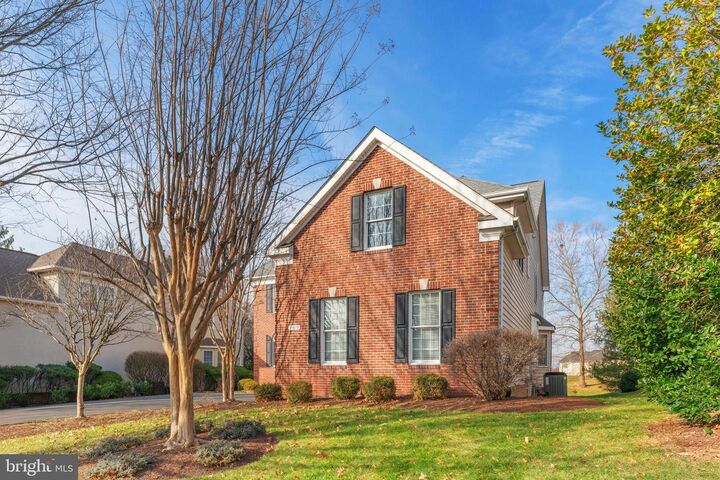 Property Photo:  19873 Bethpage Court  VA 20147 