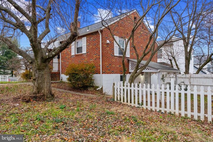 Property Photo: 6809 Linden Avenue MD 21206