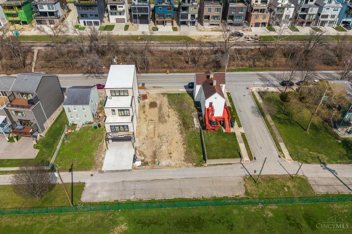 Property Photo:  3021 Riverside Drive  OH 45226 